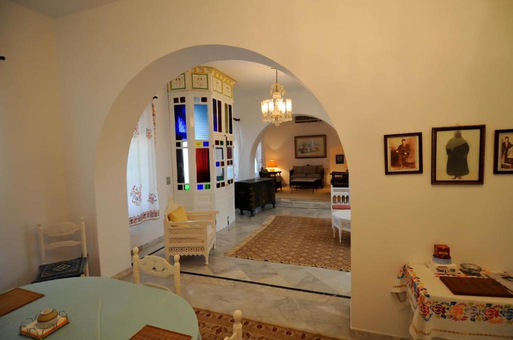 مبيت وإفطار ميدون Menzel El Kateb الغرفة الصورة